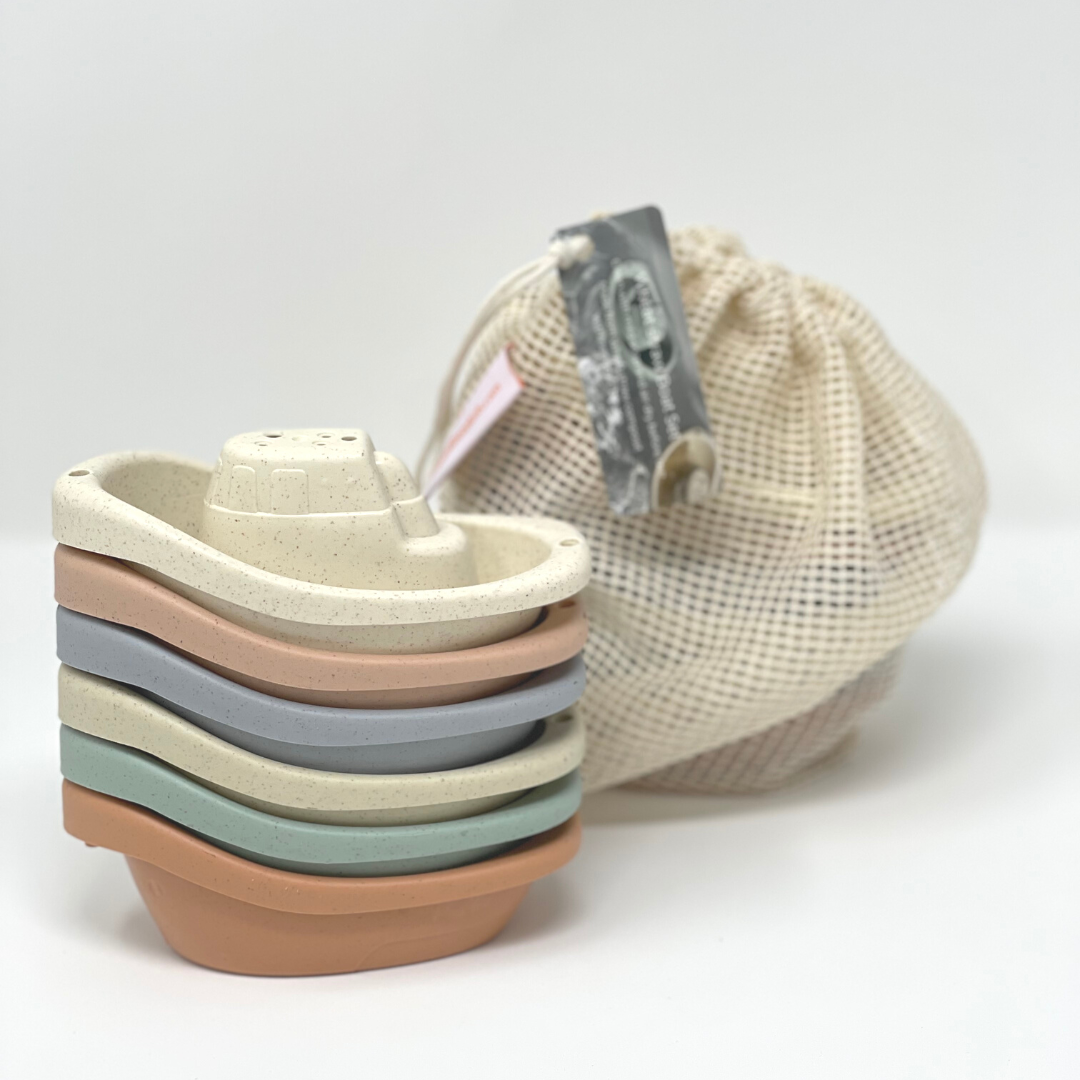 Wheat Straw Boat Set by Bug + Bean Kids - Eco-friendly stackable bath toys for sustainable play.